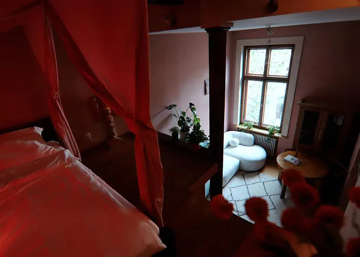 Rose & Thyme Artisan In Old Town Apartman *